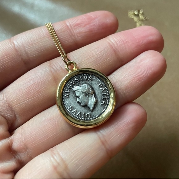 Hand Crafted Jewelry - Gold & silver plated Coin charm pendant necklace
Roman coin Augustus antique